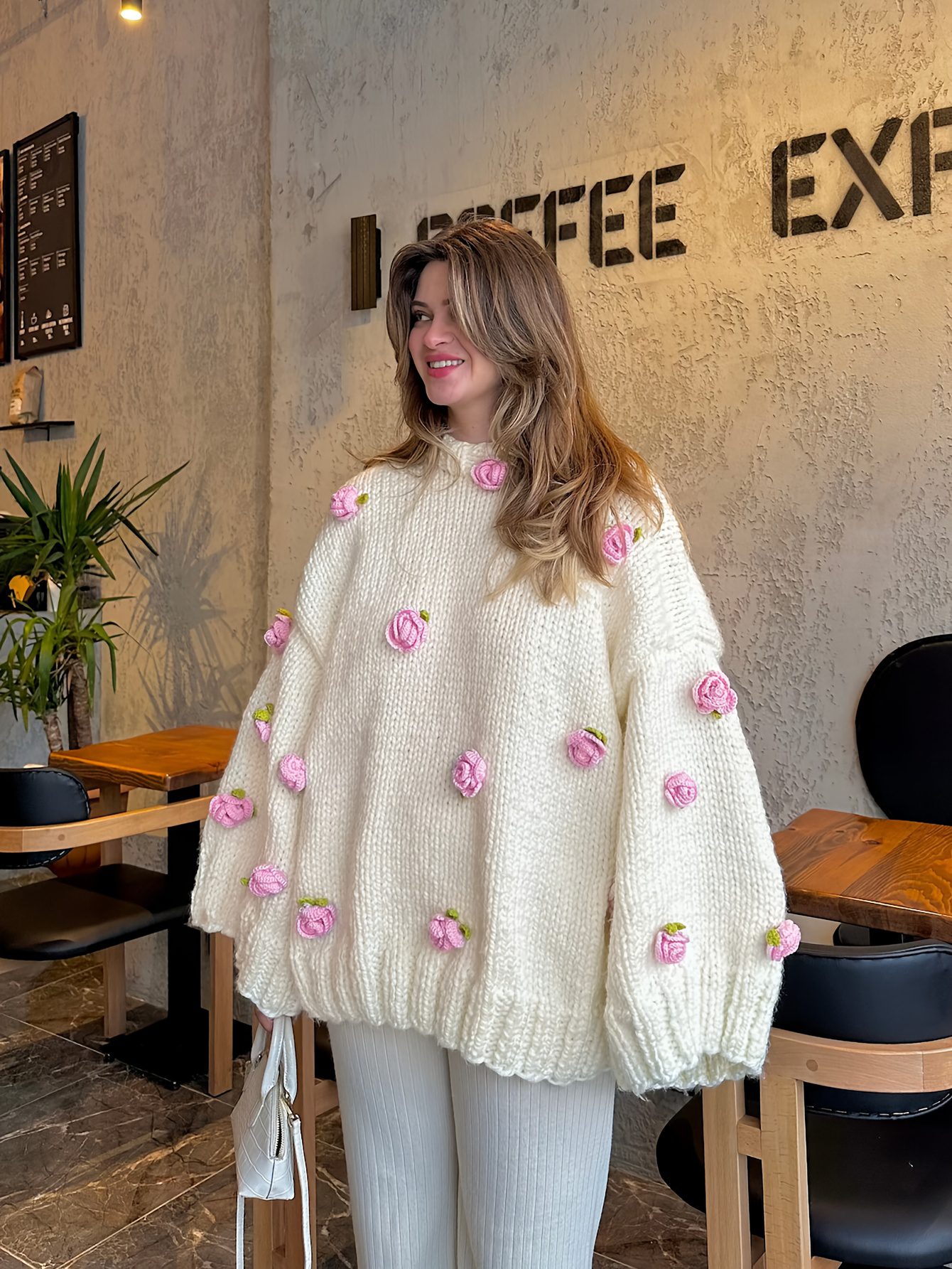 Cozy Oversized Crochet Sweater – Handmade Winter Pullover ❄️🧵 - Image 2